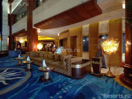 Dhow Palace Hotel 6